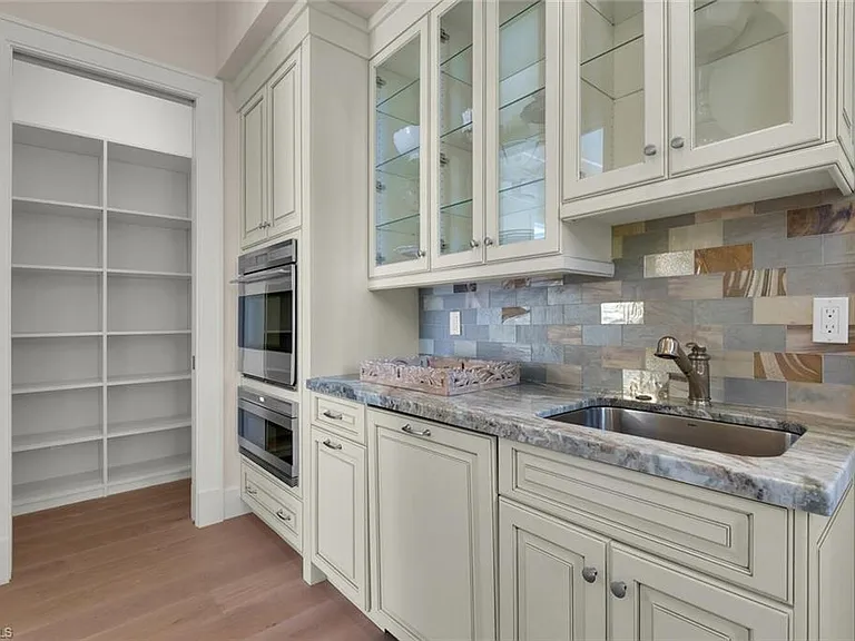 2250 Crayton Rd — Photo 27