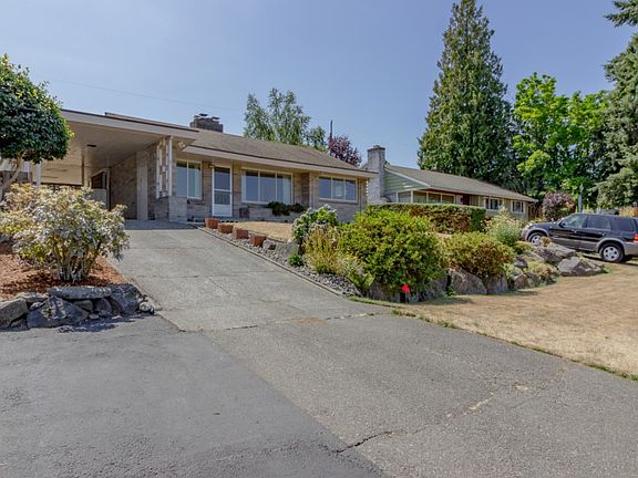 2nd image of 10867 Dixon Dr S