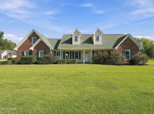 380 Hidalgo Dr, Raeford, NC 28376