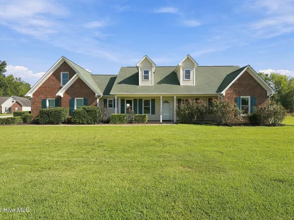 380 Hidalgo Drive, Raeford, NC 28376
