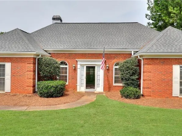 648 Clubland Cir SE, Conyers, GA 30094