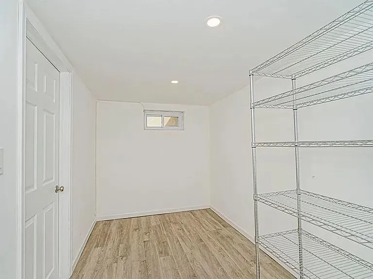 292 Chesterton Ave #1F — Photo 4