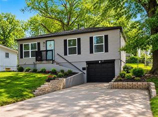 317 N Cochise Dr, Independence, MO 64056