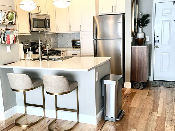 5th image of 800 S Dakota Ave APT 210