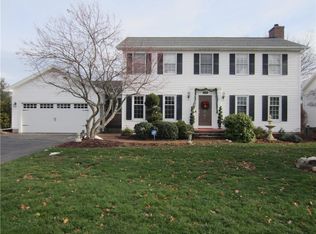 303 Cedar Creek Trl, Rochester, NY 14626