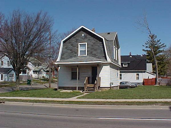 1201 E. Oakland