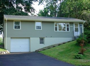 6433 Rath Dr, Woodbury, MN 55125