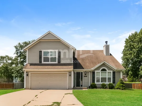 1701 SE 11th St, Lees Summit, MO 64081