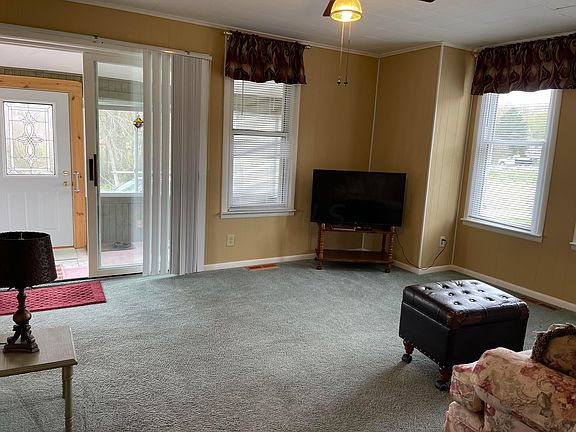 3rd image of 1770 Sheridan Dr