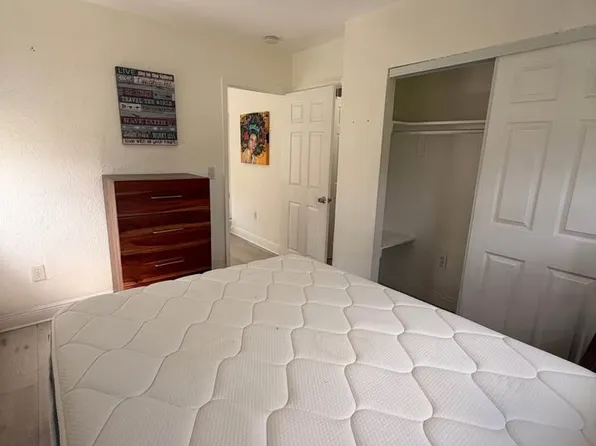 1268 NW 27th St #4, Miami, FL 33142