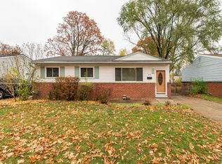 5053 Moore St, Wayne, MI 48184