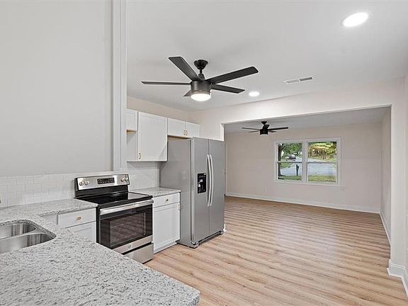 4th image of 3600 Braden Dr