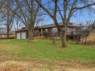 208 Sunflower Blvd, Ozawkie, KS 66070