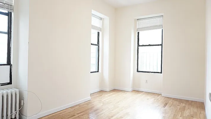 Rented by Compass | media 14