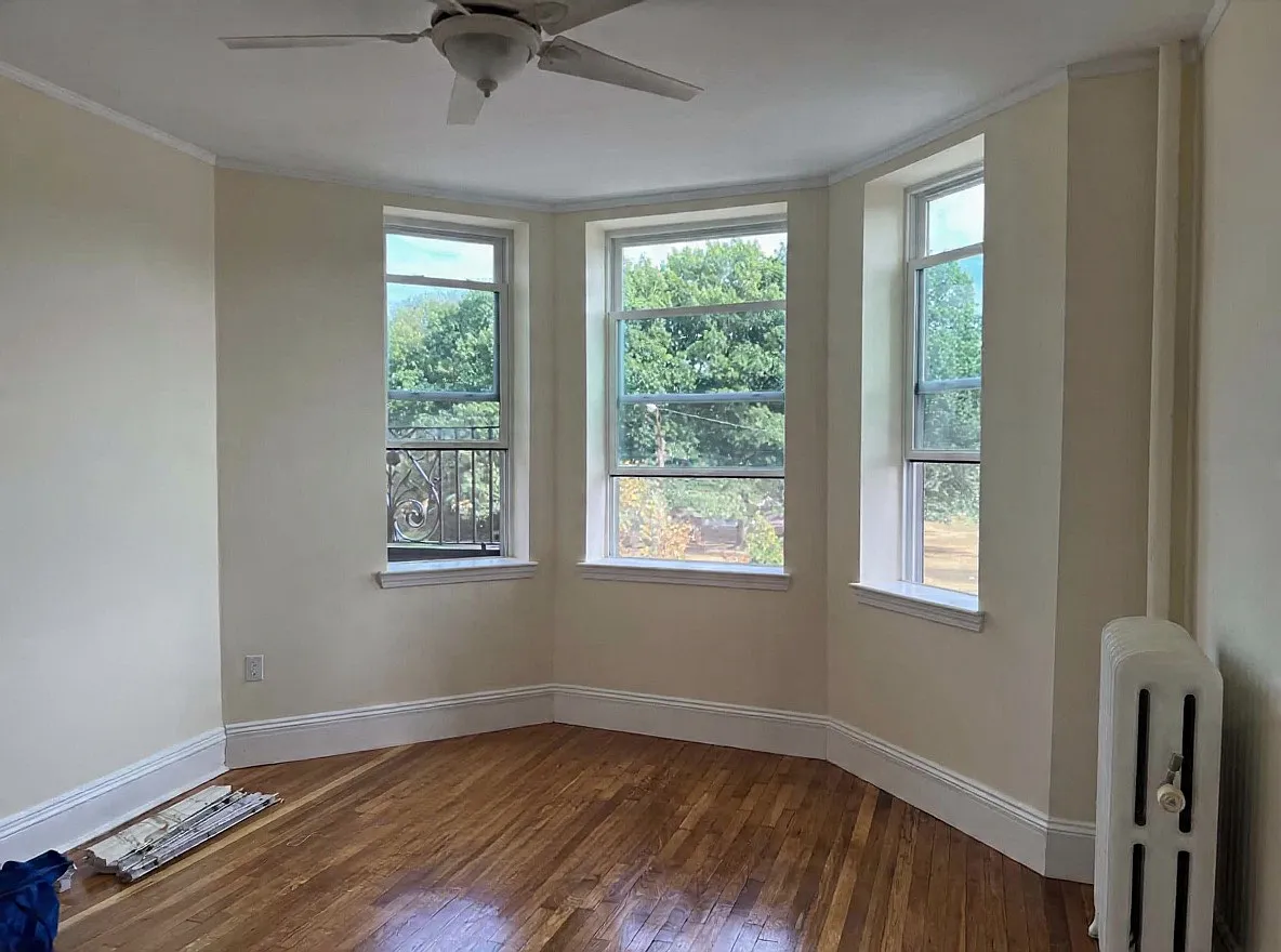 69 Park Dr — Photo 2