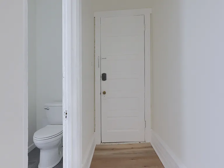 536 W James St #2 — Photo 15
