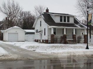 403 W Washington St, Mount Pleasant, IA