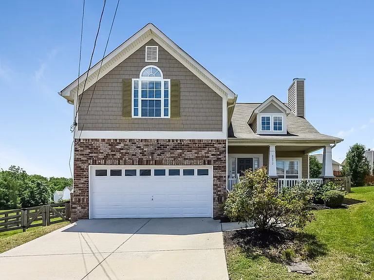 8872 Cressent Glen Ct — Photo 1
