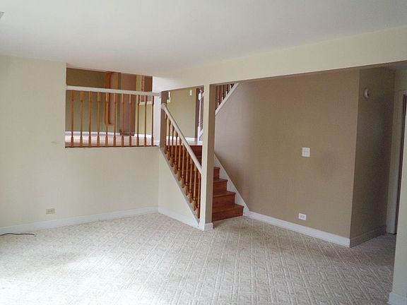 4th image of 635 Darien Ct