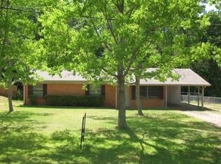 303 Rocket St, Longview, TX 75603