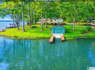 706 Berkley Dr, Pell City, AL 35128