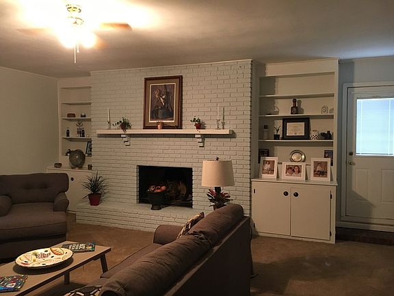 4th image of 2216 Azalea Dr