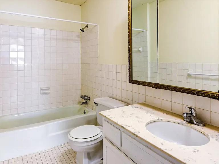 Victoria Flats Roseville — Photo 43