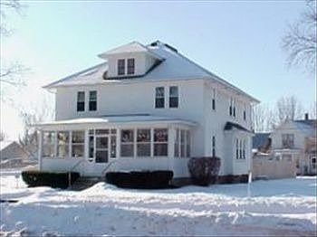 1st image of 104 Youlon St S