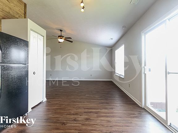 5th image of 8508 Sansa St