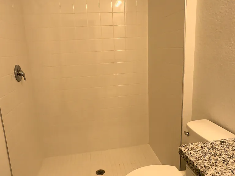 4613 SW Junietta Ter — Photo 10