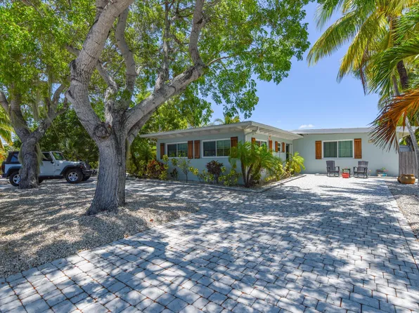 1136 W Shore Dr, Big Pine Key, FL 33043