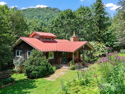 9405 State Highway 261, Bakersville, NC, 28705