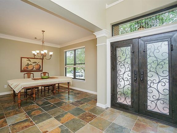5th image of 4227 Oak Forest Dr