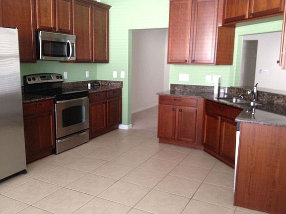 4th image of 1434 Hillview Ln