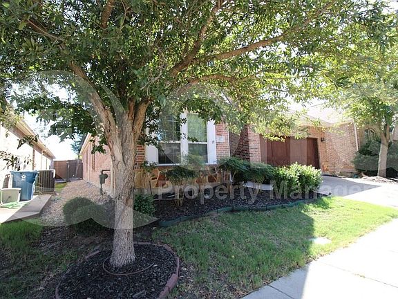 3rd image of 412 Plumwood Way