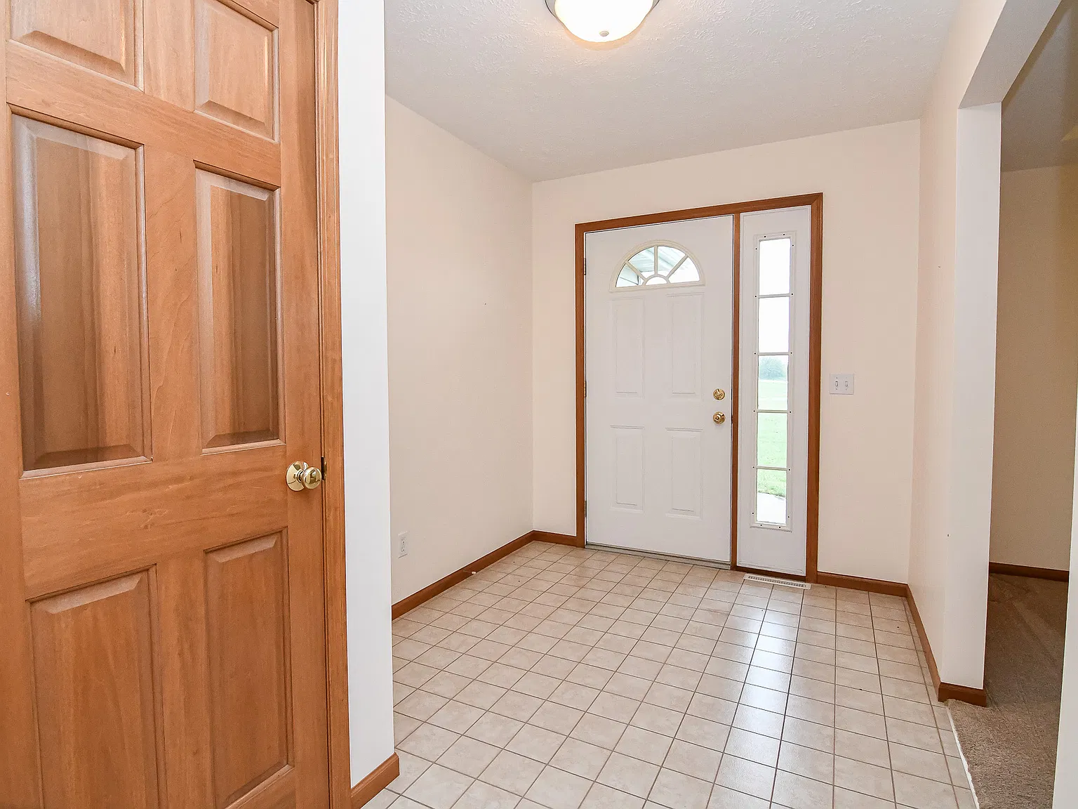 3 bed, 1918 sqft, $2,395 — Photo 3