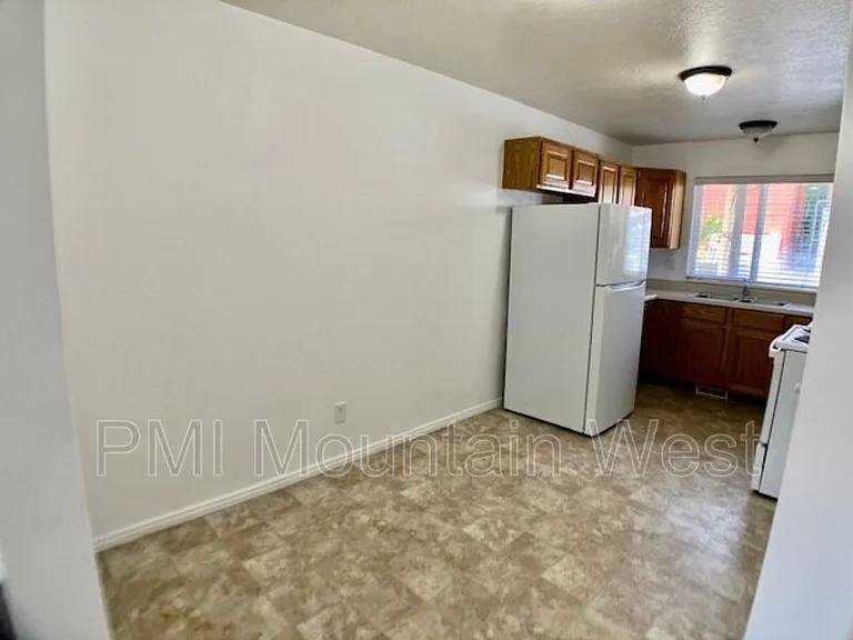 49 S 200th St W #A11 — Photo 5