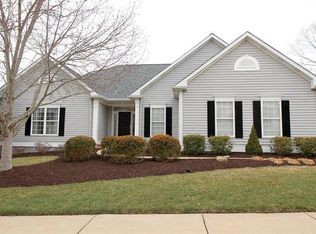 13525 Chatham Manor Dr, Saint Louis, MO 63128