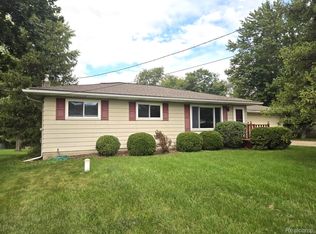 319 Sherman Ct, Ortonville, MI 48462
