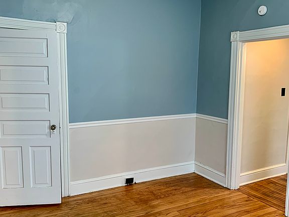 5th image of 1411 E King St APT 4