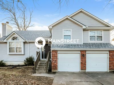 820 NW Rosaceae Dr, Blue Springs, MO, 64015