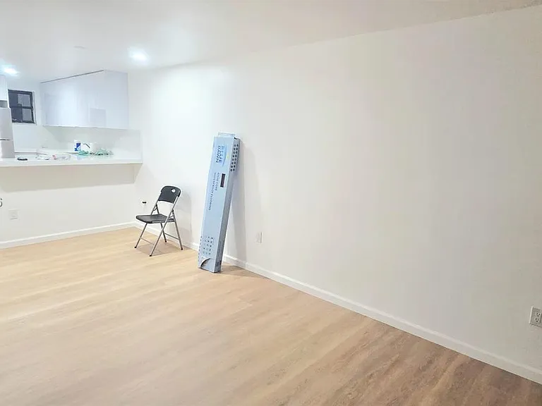 1901 NW South River Dr #56-F — Photo 23