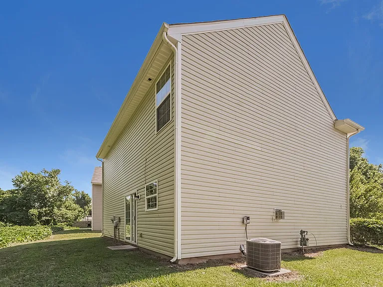6221 Summerour Pl — Photo 17