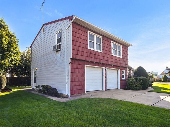 2nd image of 287 Peter Ave
