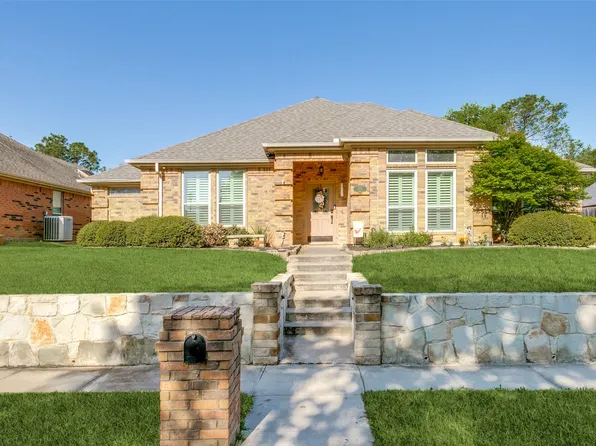 3717 Oak Cove Ln, Bedford, TX 76021