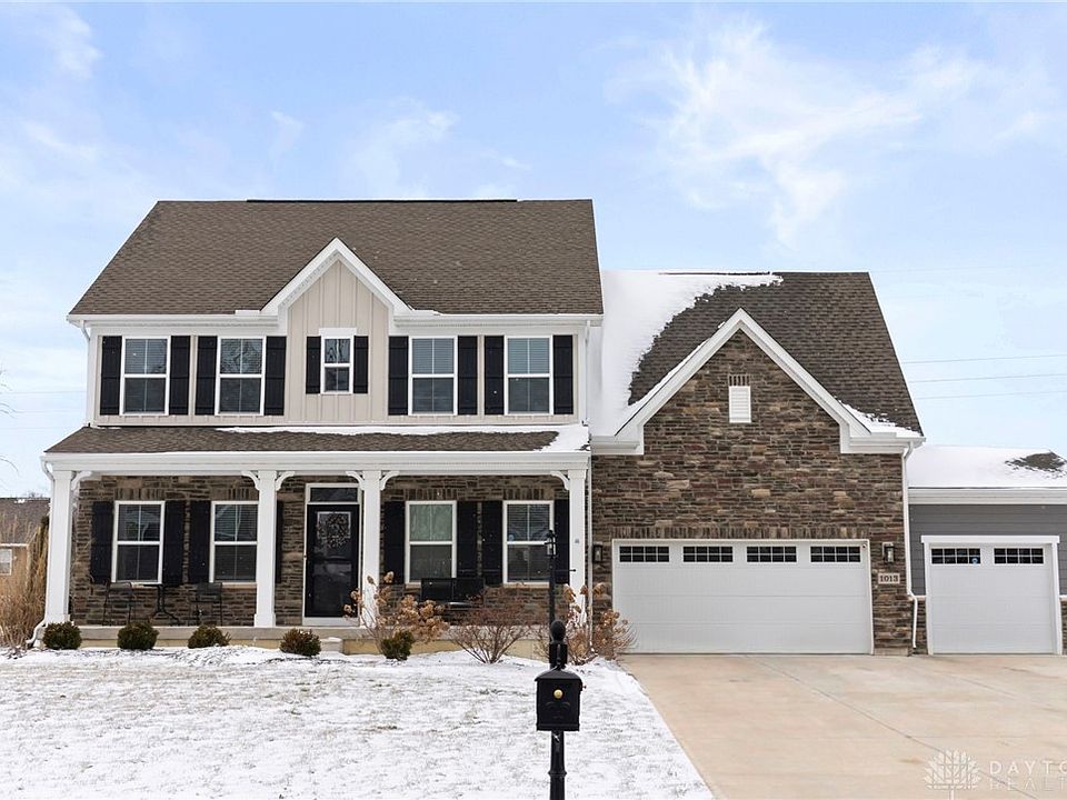 1st image of 1013 Fairwater Springs Dr