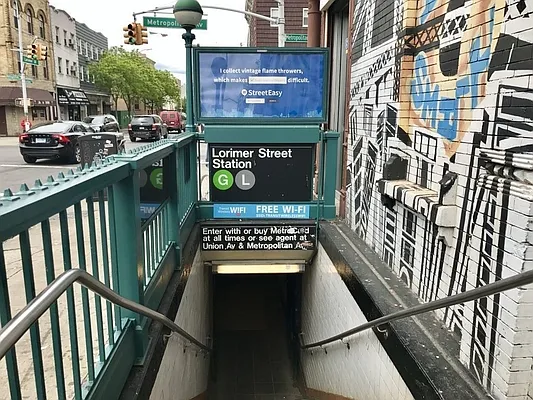 Rented by MNS | media 10