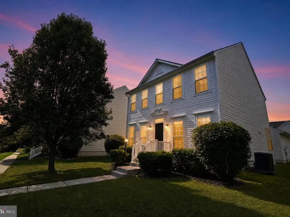 56 Stocks St, Lovettsville, VA 20180
