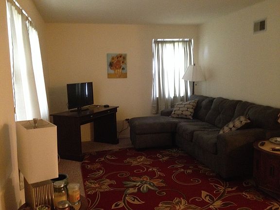 2nd image of 602 Wooddell Ct