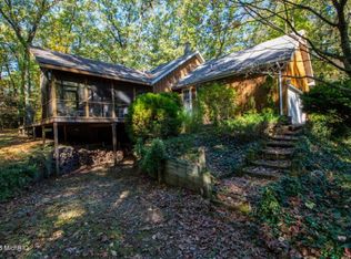 78450 40th St, Decatur, MI 49045